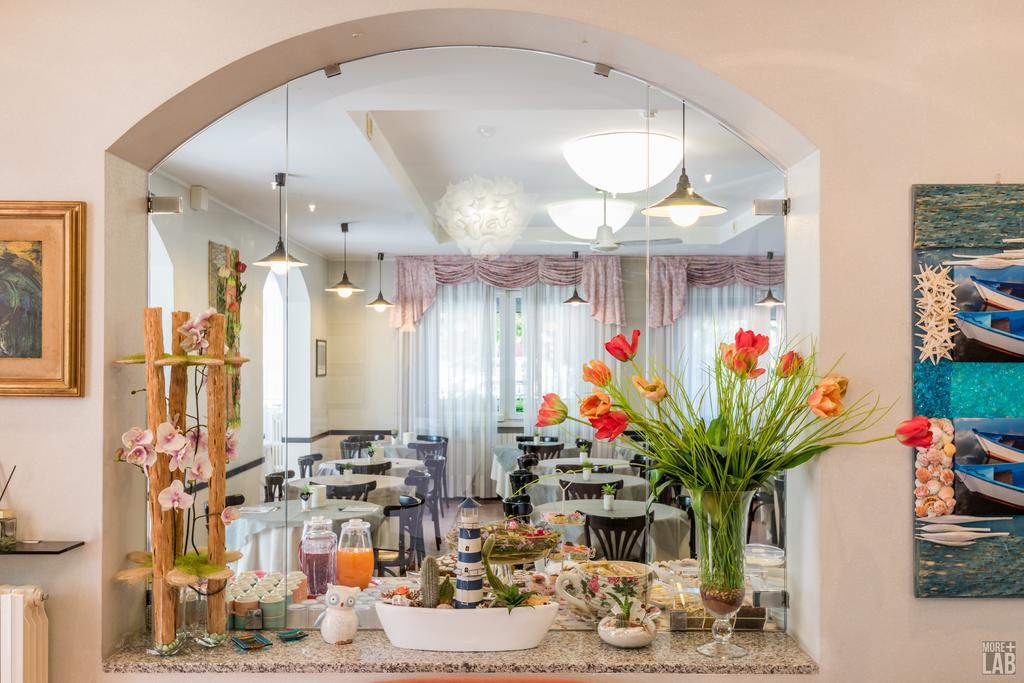 B&B Hotel Souvenir Чезенатіко Екстер'єр фото